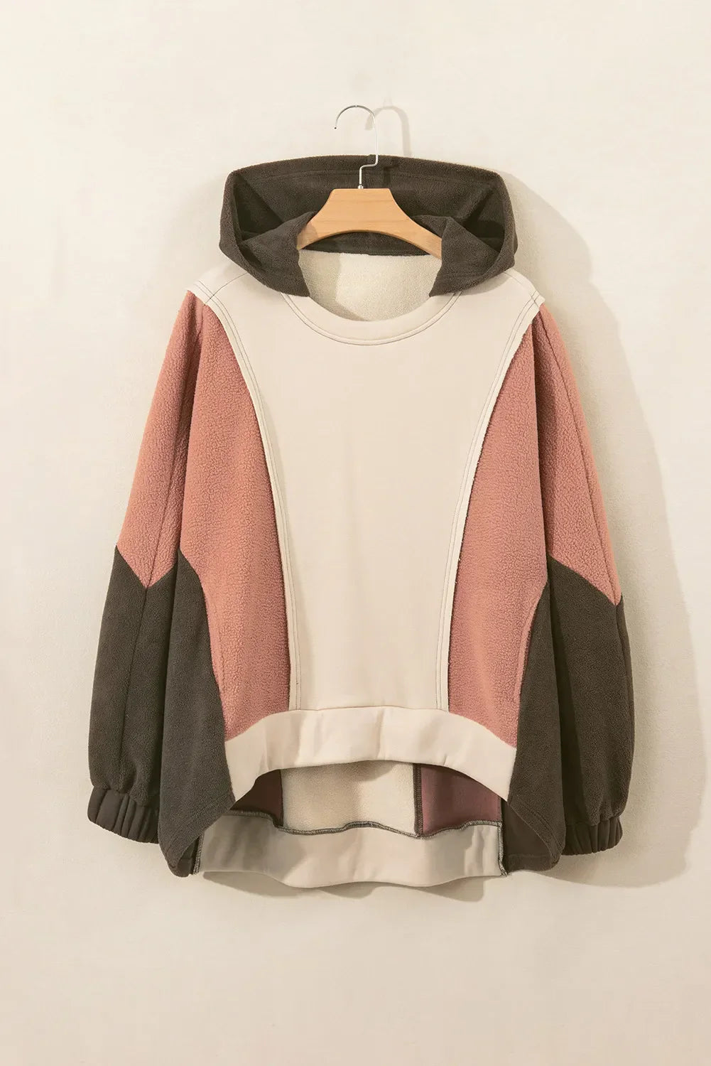 Brigitte | Long sleeve hoodie with a color block design