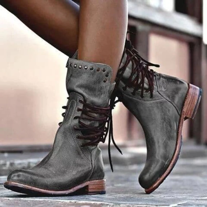 Hilda | Elegant and detailed supportive footwear