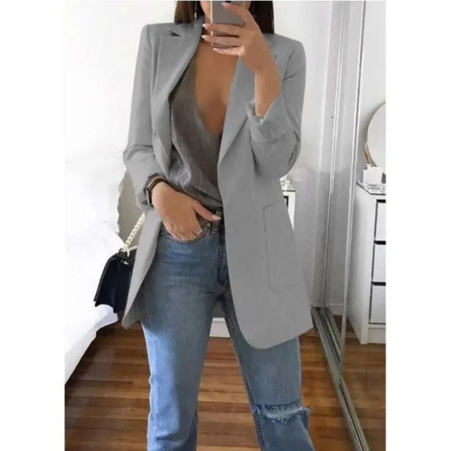 Camila | Fashionable and effortless winter garment