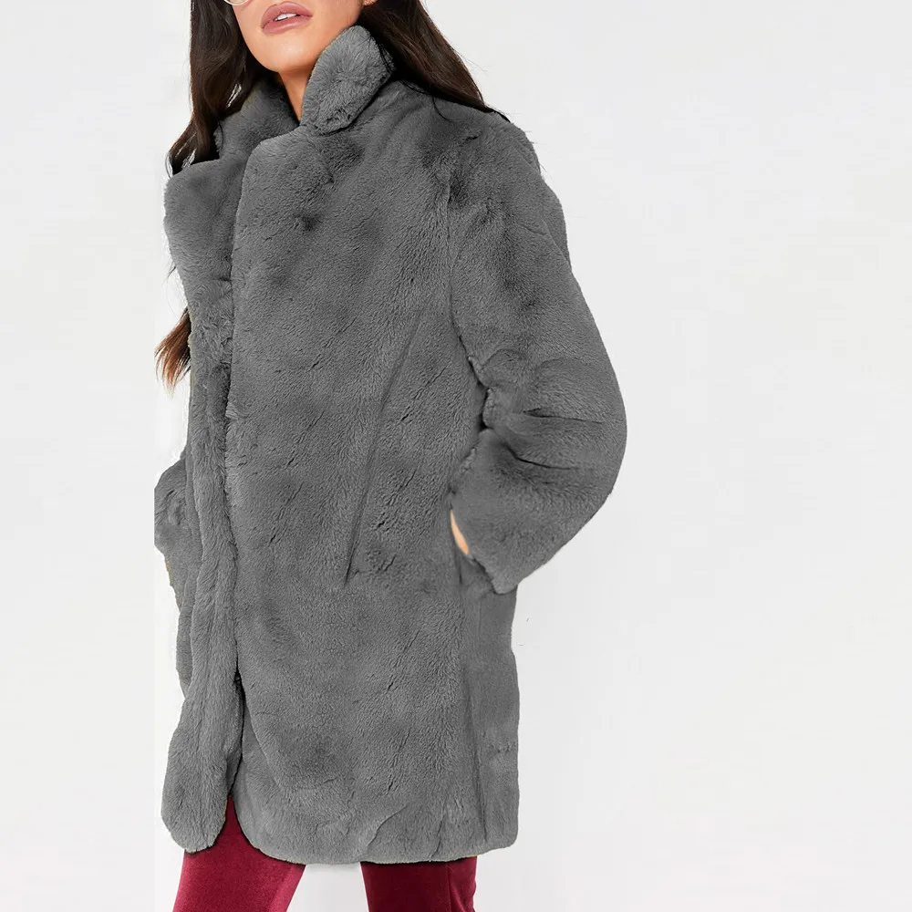 Nina | Fashionable and minimalist winter garment