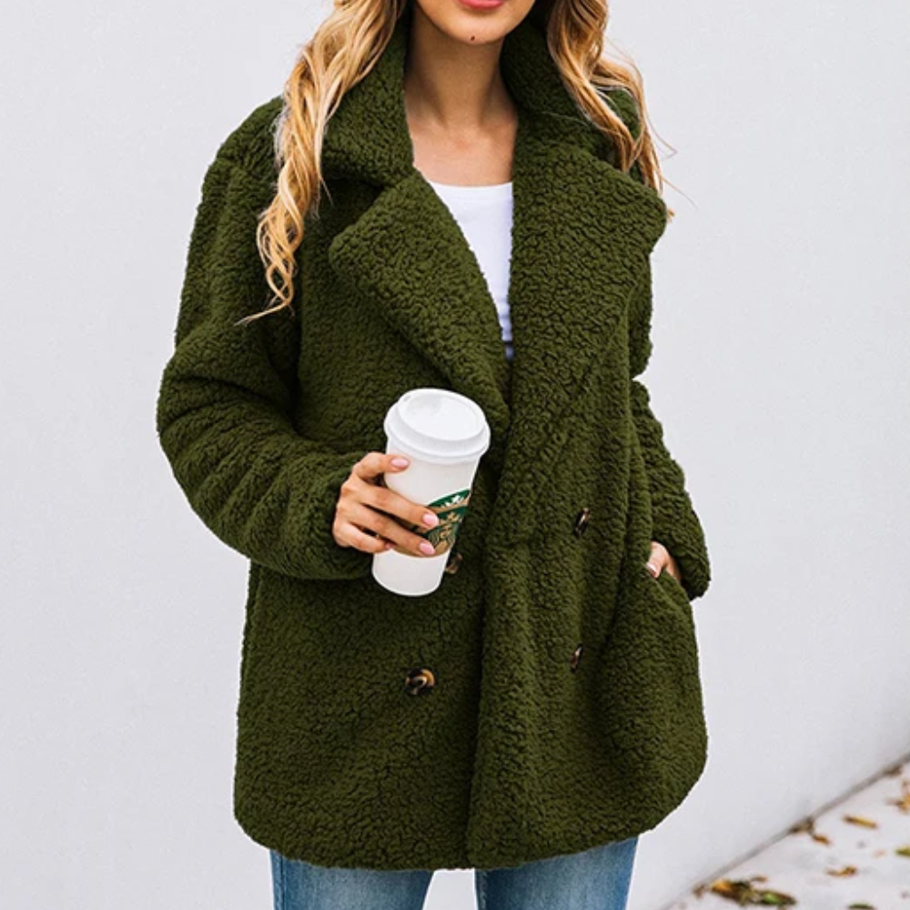 Delia | Chic and relaxed winter garment