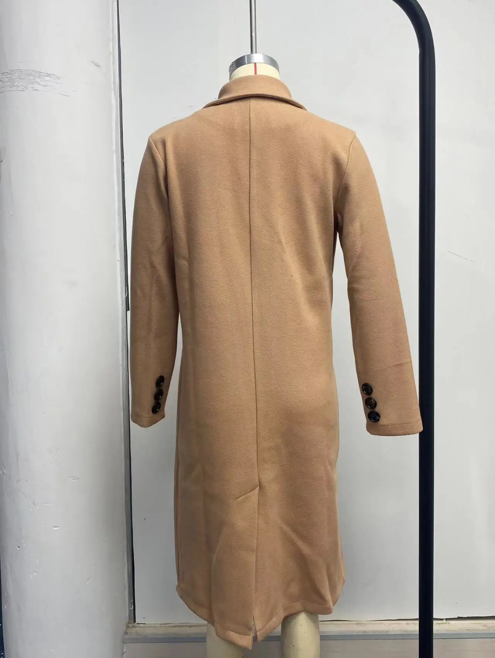Renata | Casual and effortless winter garment