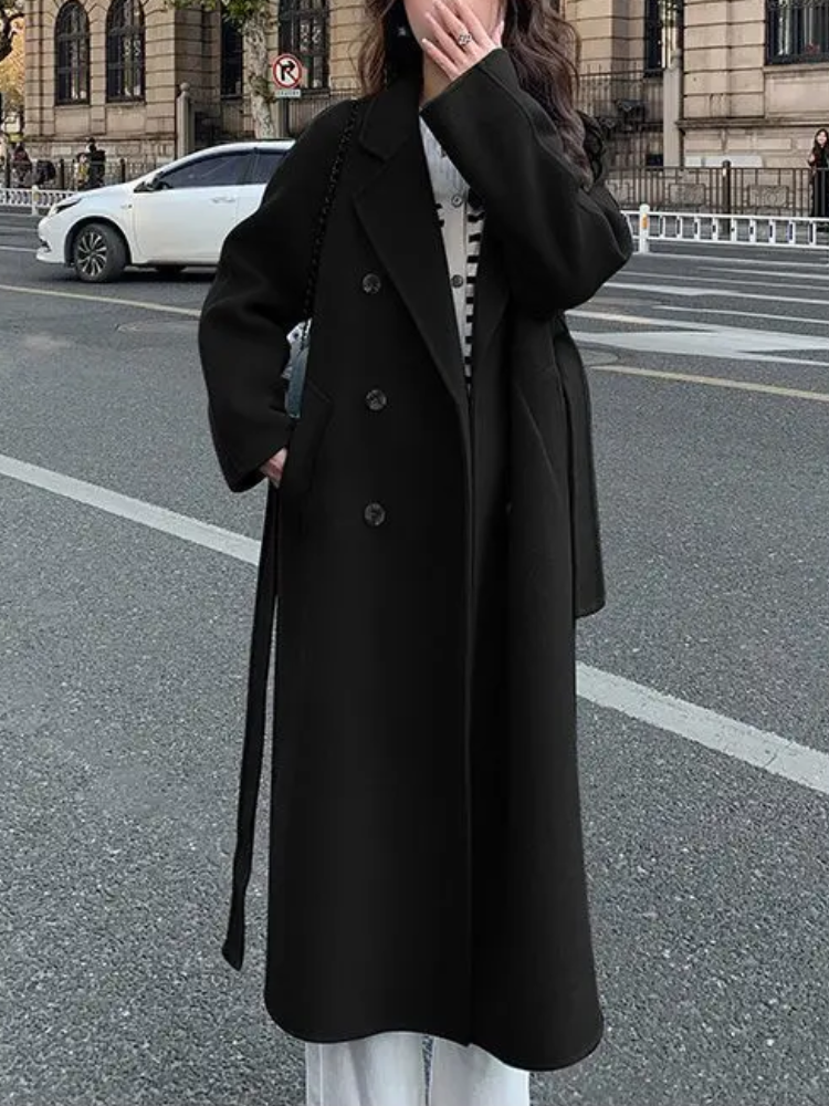 Liliana | Elegant and versatile winter garment