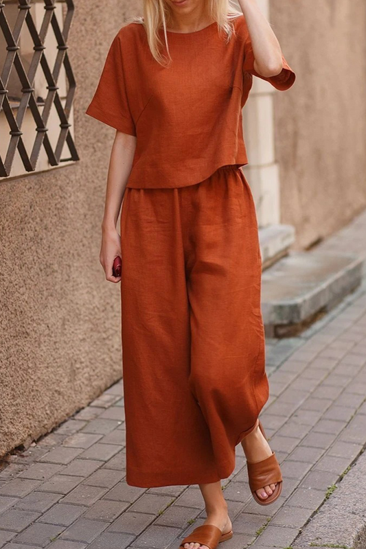 Juana | Casual, plain-colored basic two-piece suit with an O-neck and short sleeves