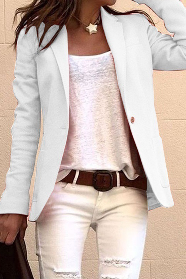 Dafne | Chic and relaxed winter garment