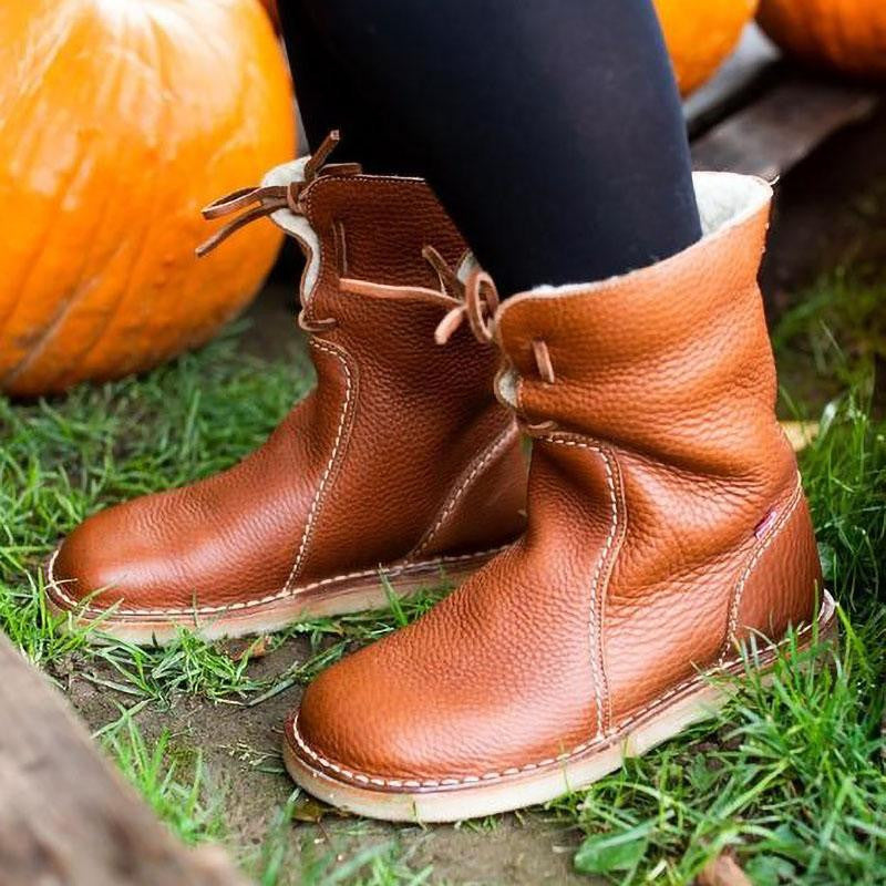 Renata | Fashionable supportive orthopedic footwear.