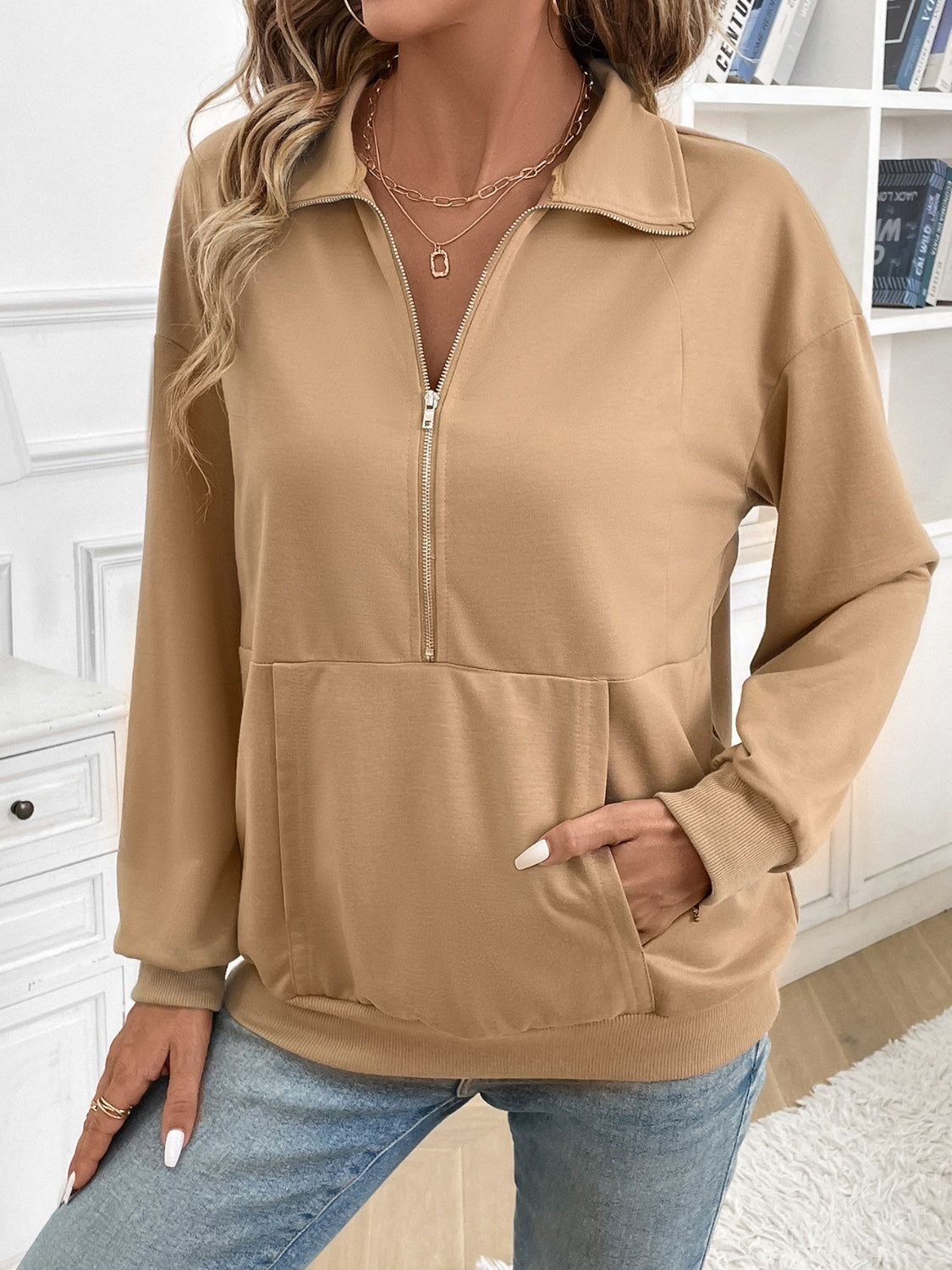 Carmen | Long sleeve half zip sweatshirt with kangaroo pocket
