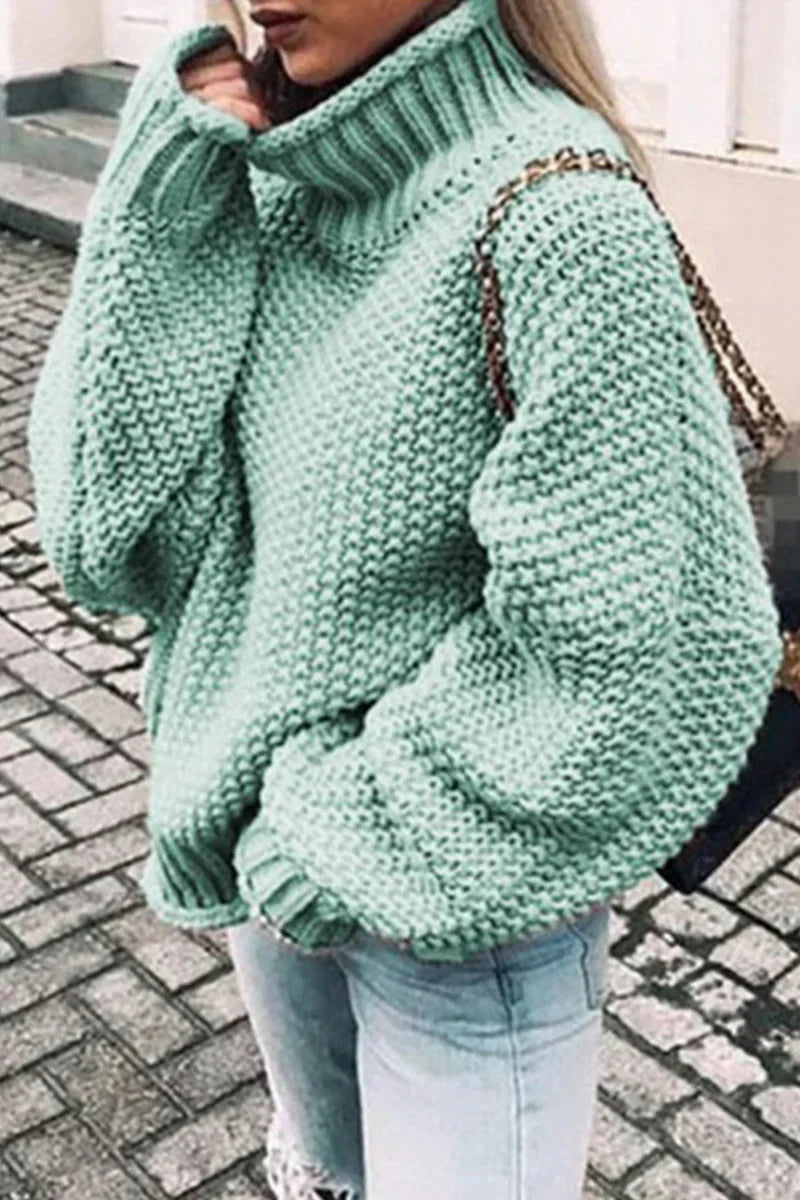 Monica | Casual and effortless winter garment