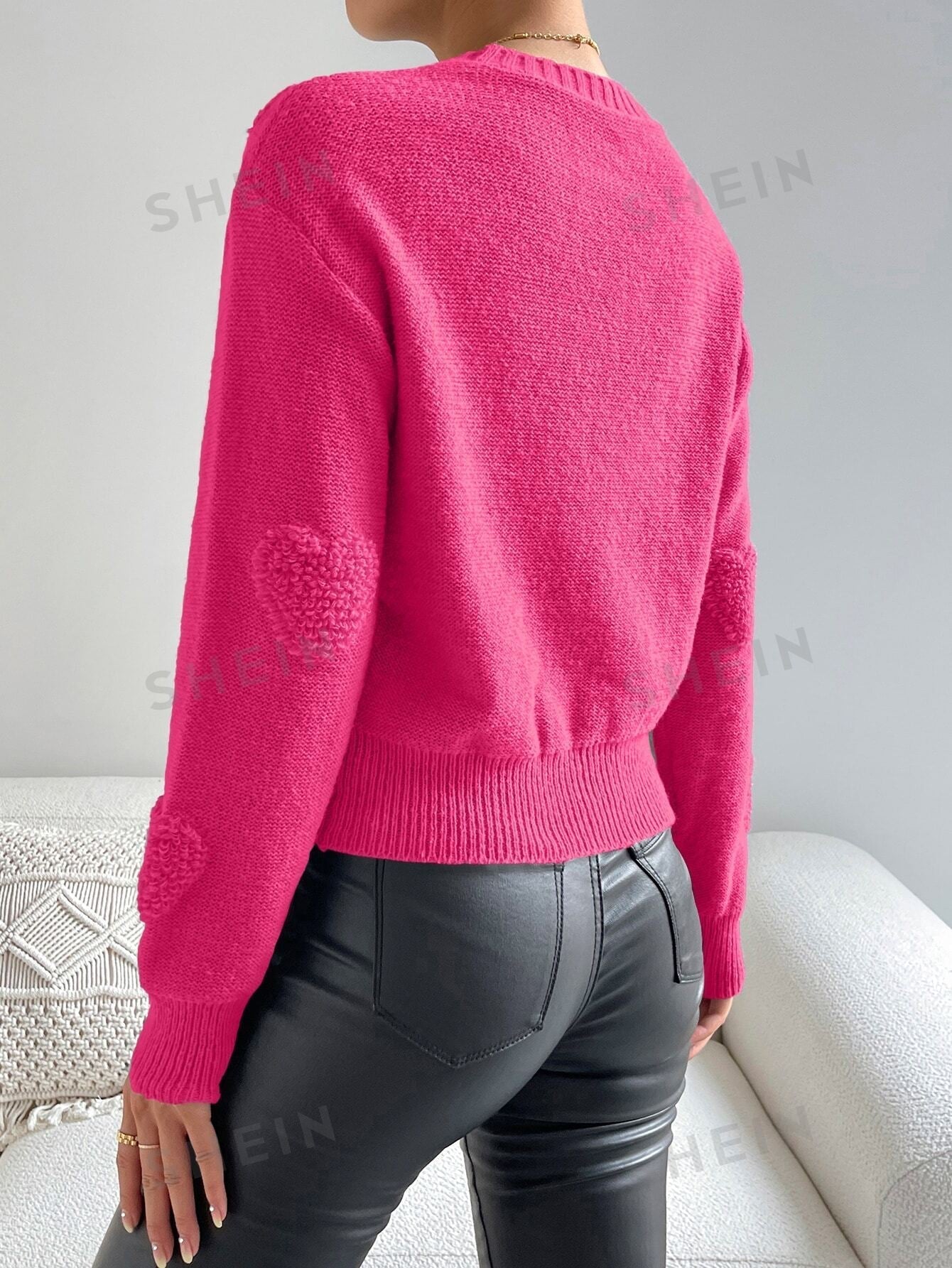 Denise | Fashionable and minimalist winter sweater