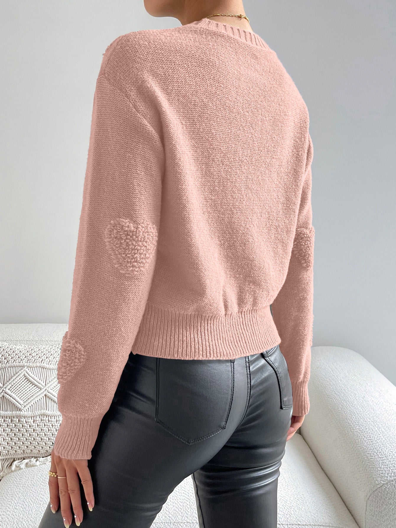 Denise | Fashionable and minimalist winter sweater