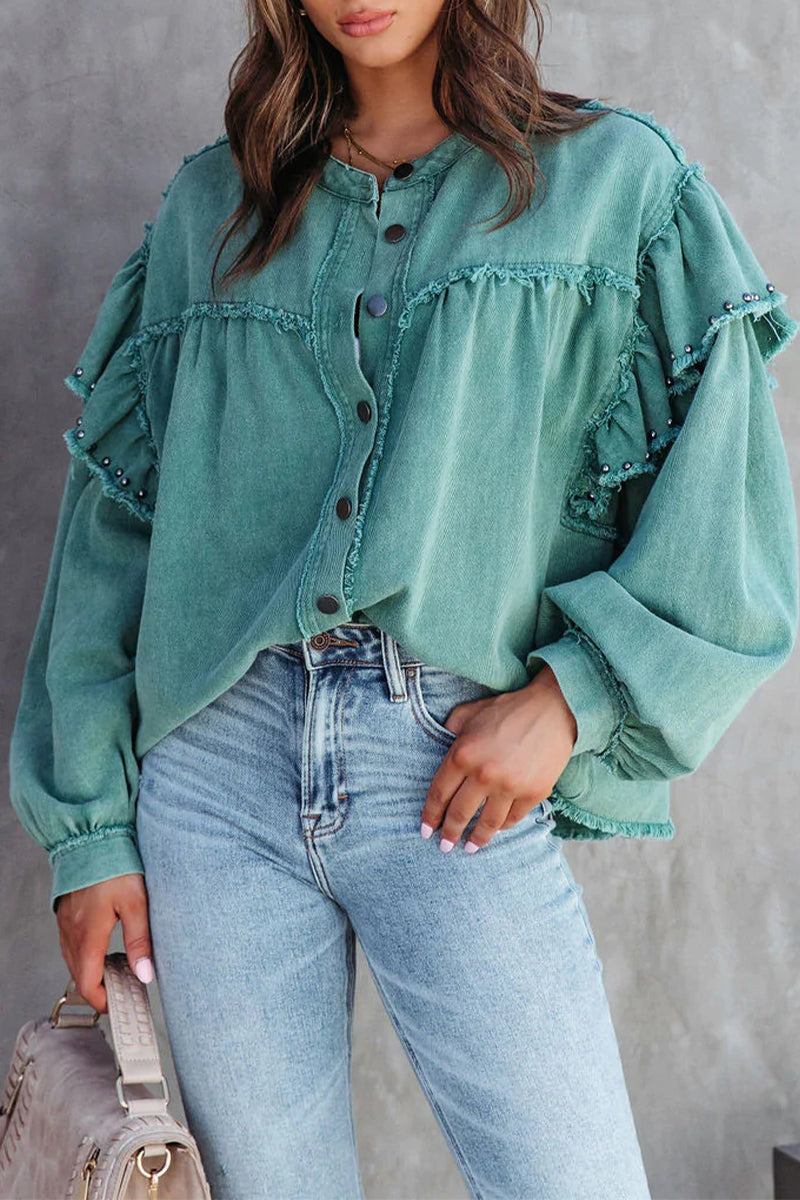 Linda | Elegant and casual winter garment