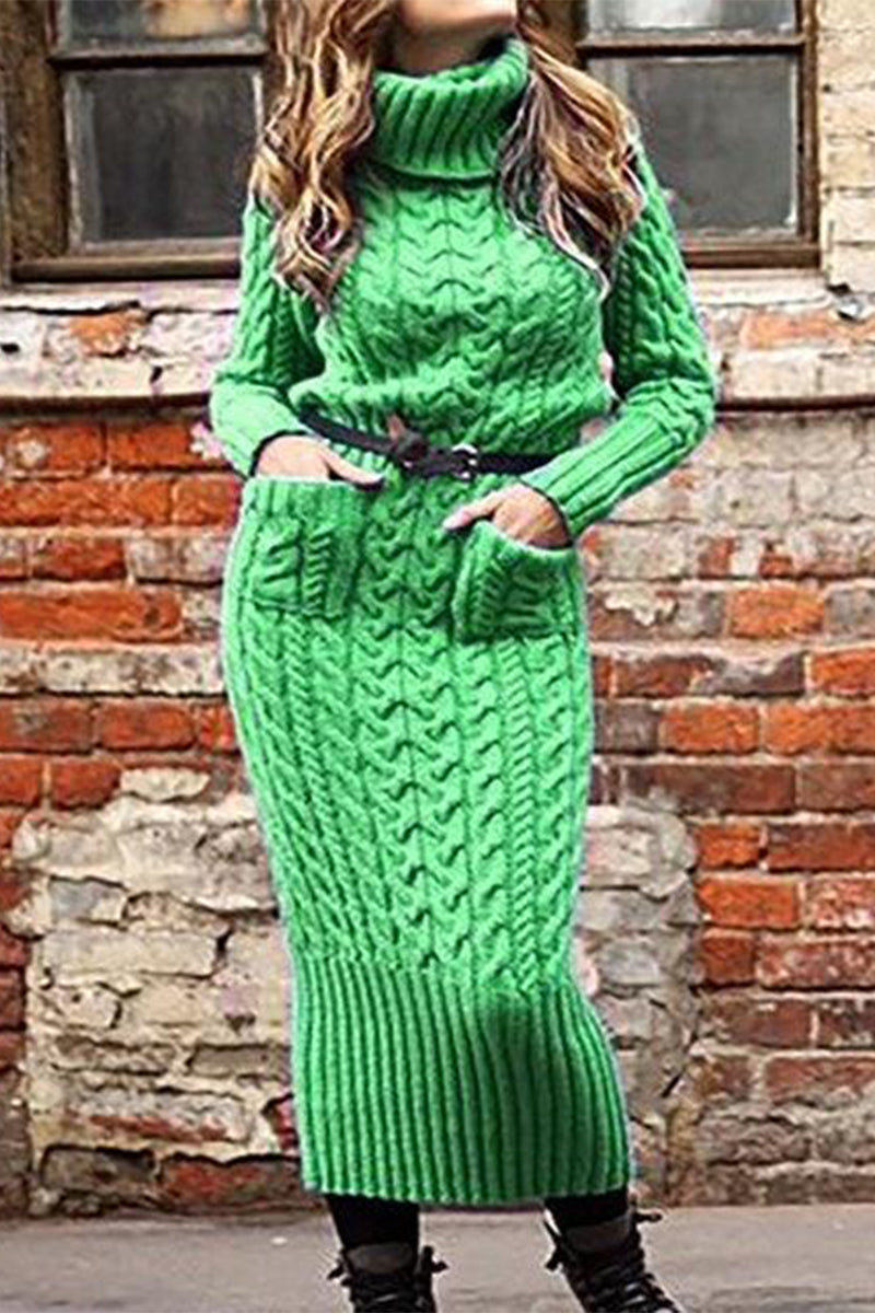 Isis | Effortless and classy winter dress