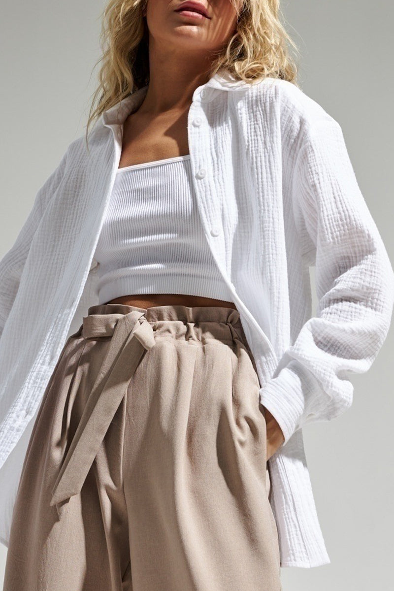 Nadia | Elegant tops with a plain turn-down collar