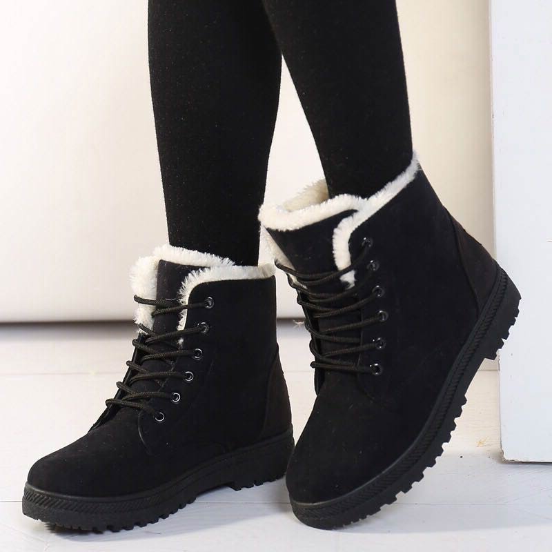 Delia | Casual, orthopedic cut boots