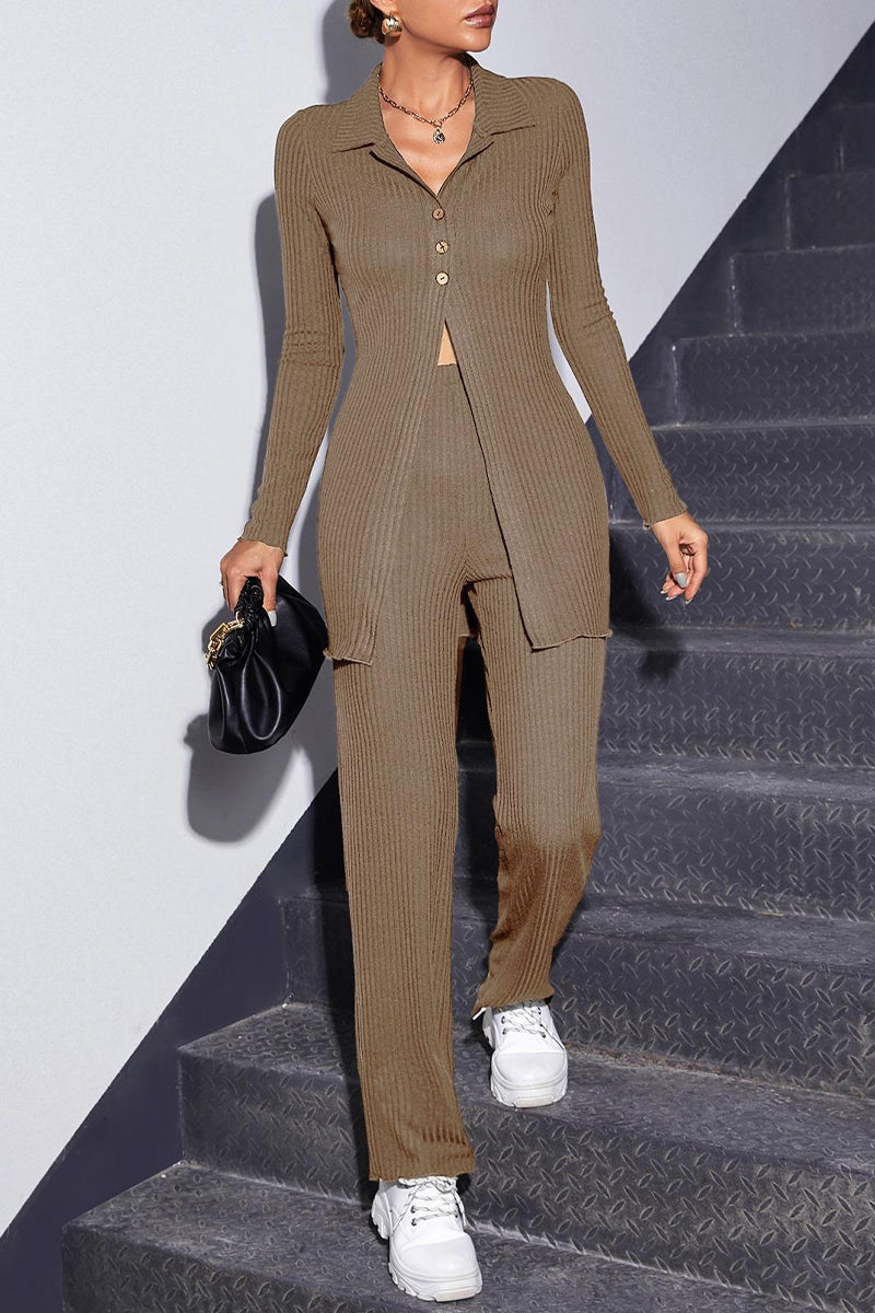 Dafne | Casual simplicity, solid buckle, turn-down collar, long sleeves, two-piece