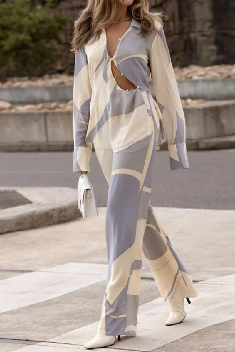 Reina | Casual geometric asymmetrical print, turn-down collar, long sleeves, two-piece