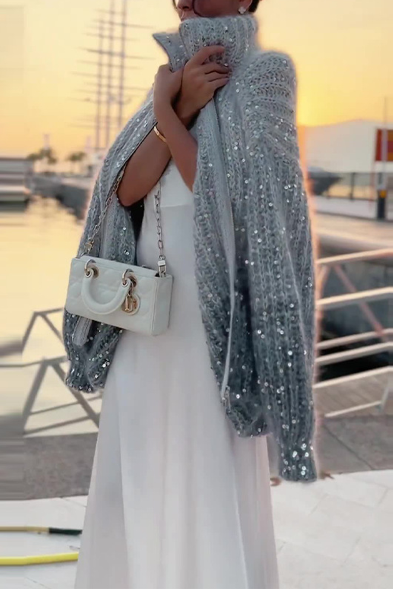 Linda | Casual Celebrities Elegant sequin sweater with turn-down collar