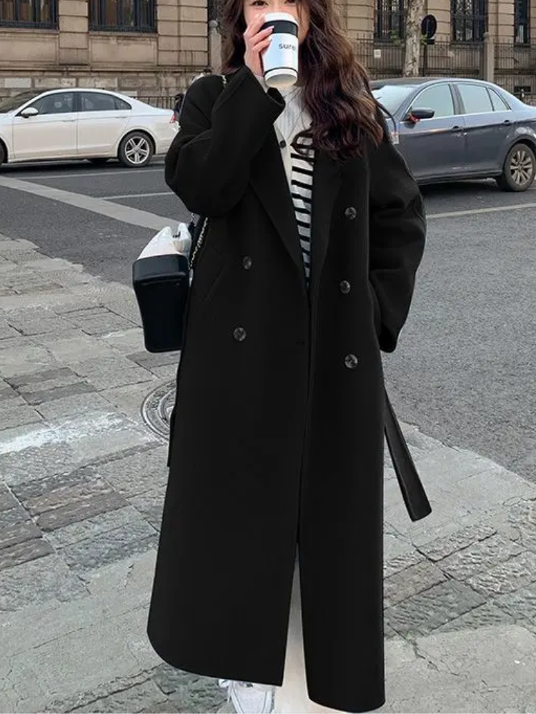 Liliana | Elegant and versatile winter garment