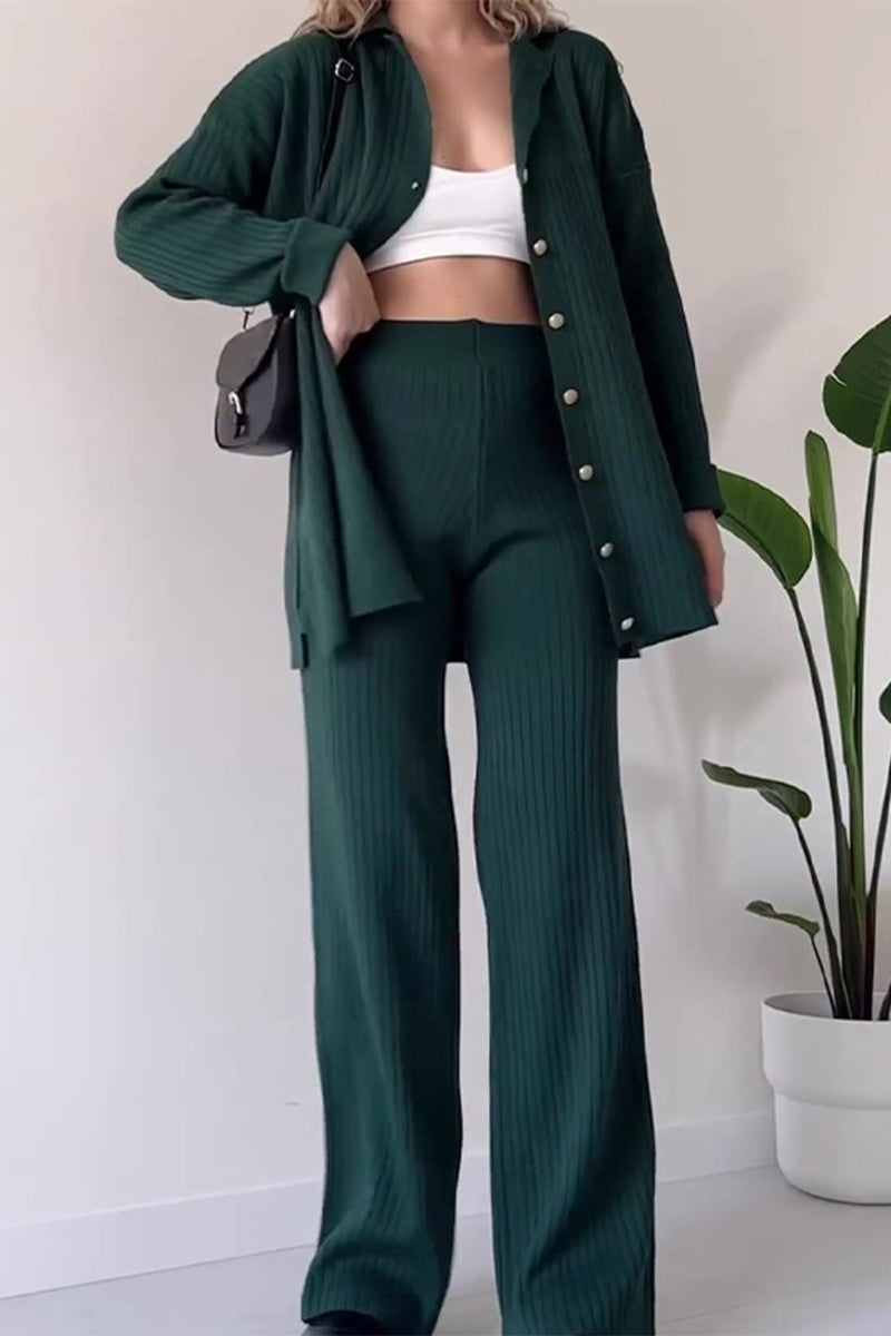 Elisa | Casual two-piece suit with plain buttons and V-neck and long sleeves