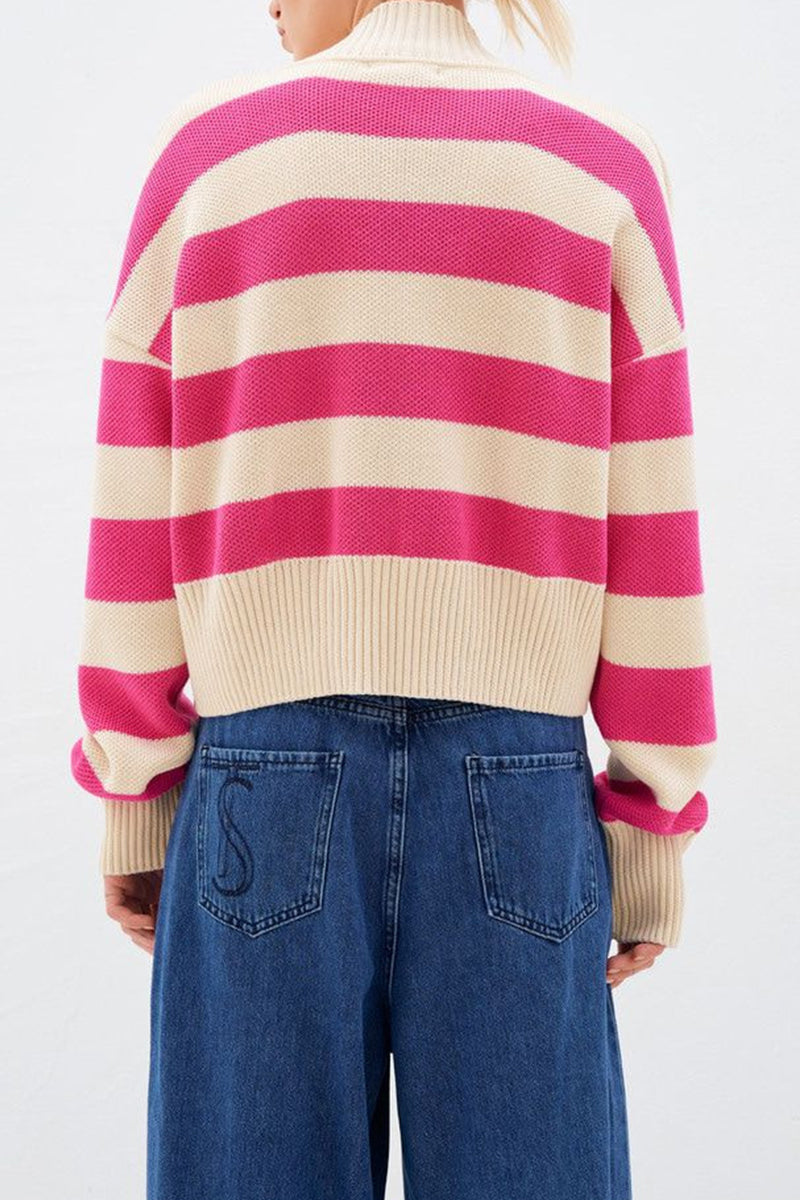 Genoveva | Streetwear outerwear with striped contrast fabric and V-neck
