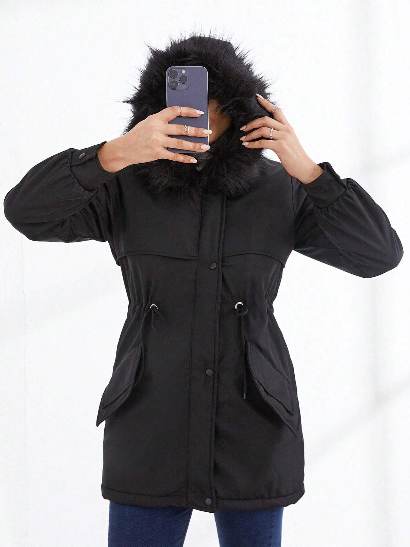 Lourdes | Warm winter coat with a soft collar