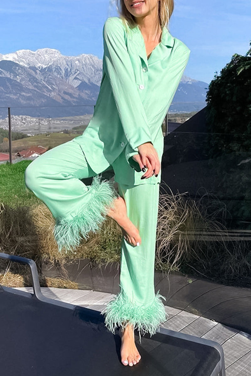 Ainara | Casual two-piece suit with a plain turn-down collar and long sleeves and feathers