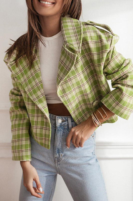 Bianca | Casual outerwear with checked buttons and contrast reversible collar