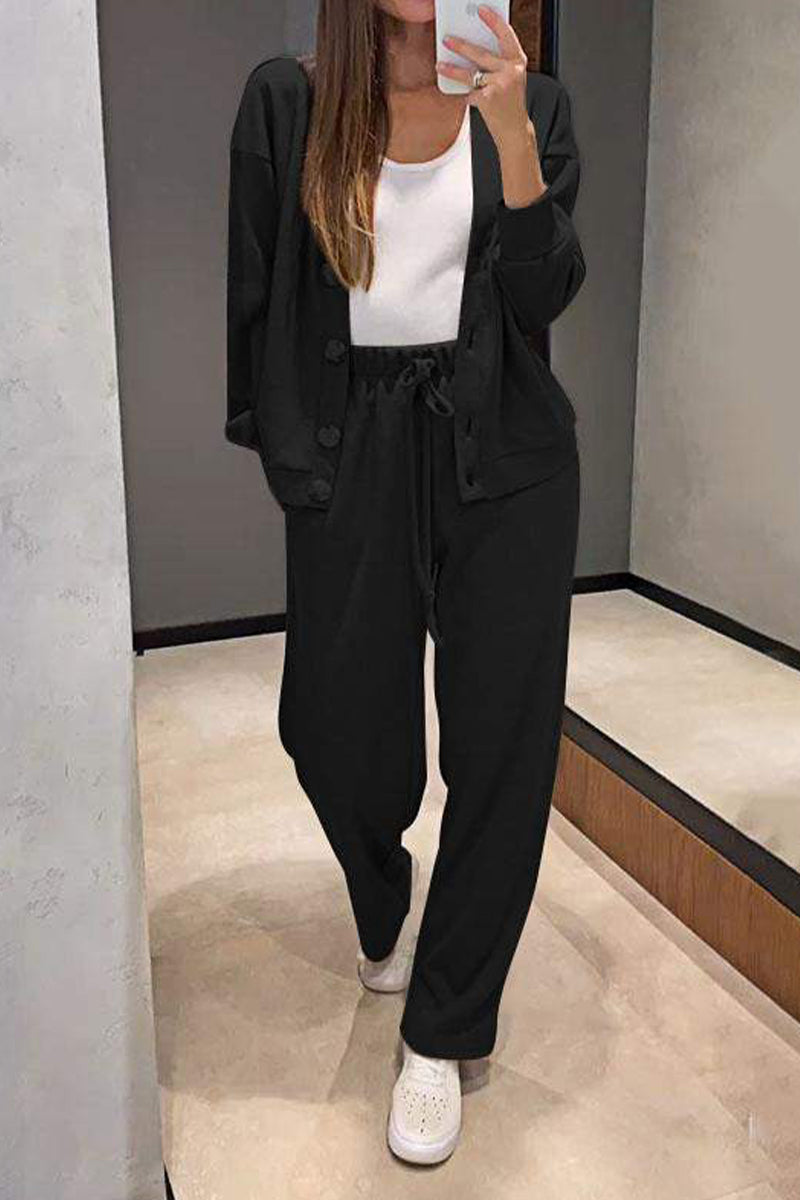 Chantal | Casual, daily, solid color two-piece suit with lace-up, buttons, V-neck and long sleeves