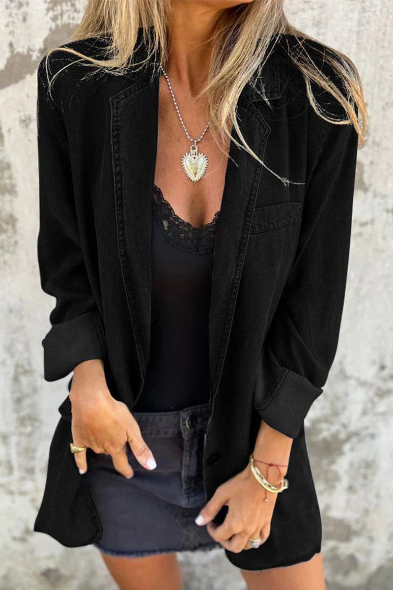 Daisy | Casual, everyday denim jacket with solid color buttons and patchwork turn-down collar, long sleeves and loose fit