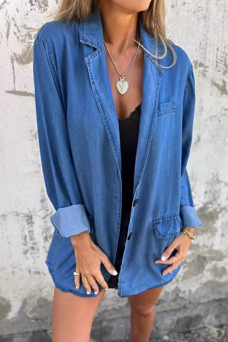 Daisy | Casual, everyday denim jacket with solid color buttons and patchwork turn-down collar, long sleeves and loose fit