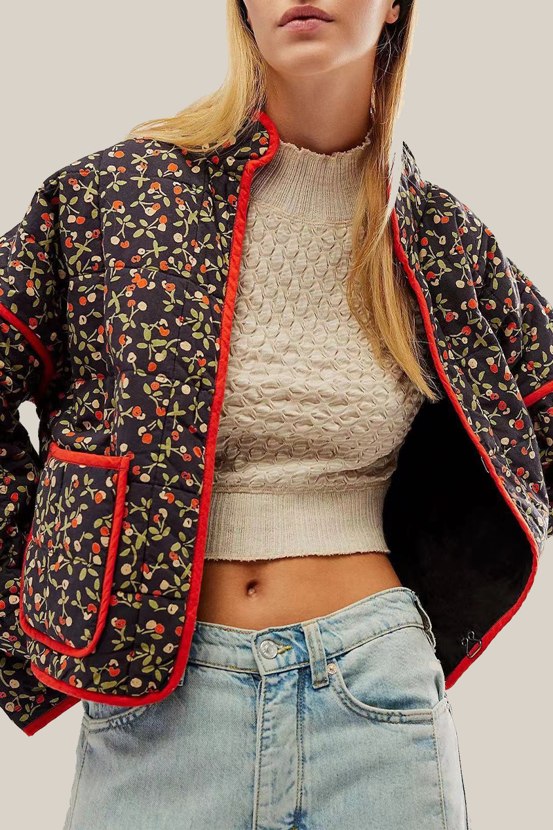 Clarisa | Fashionable and effortless winter garment