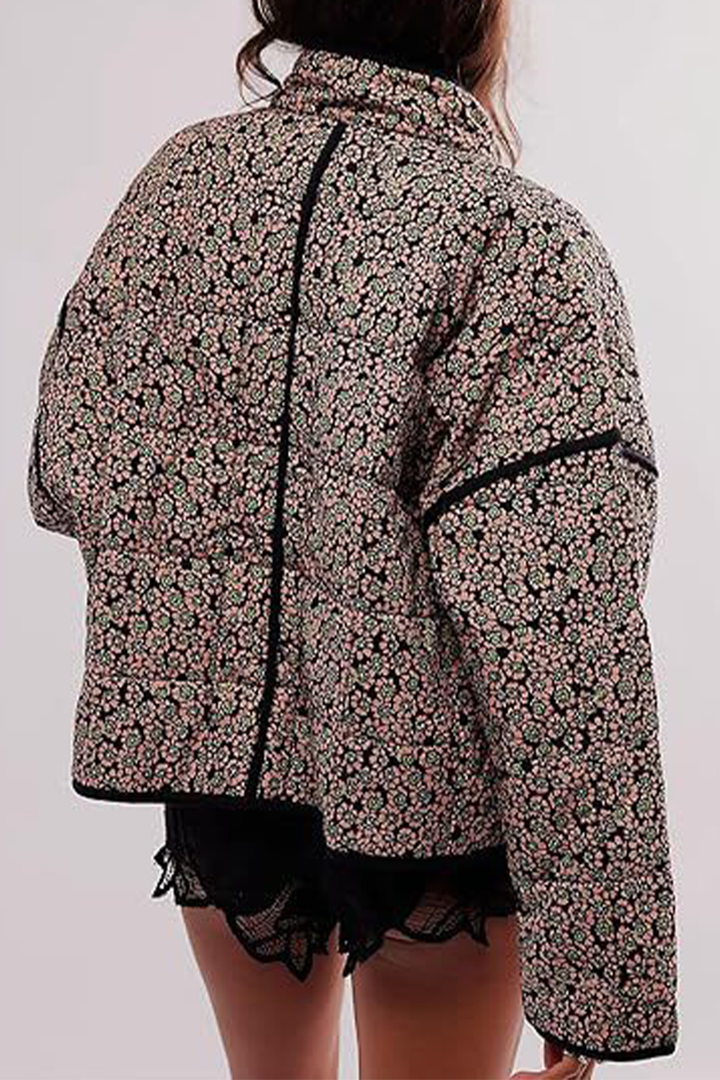 Clarisa | Fashionable and effortless winter garment