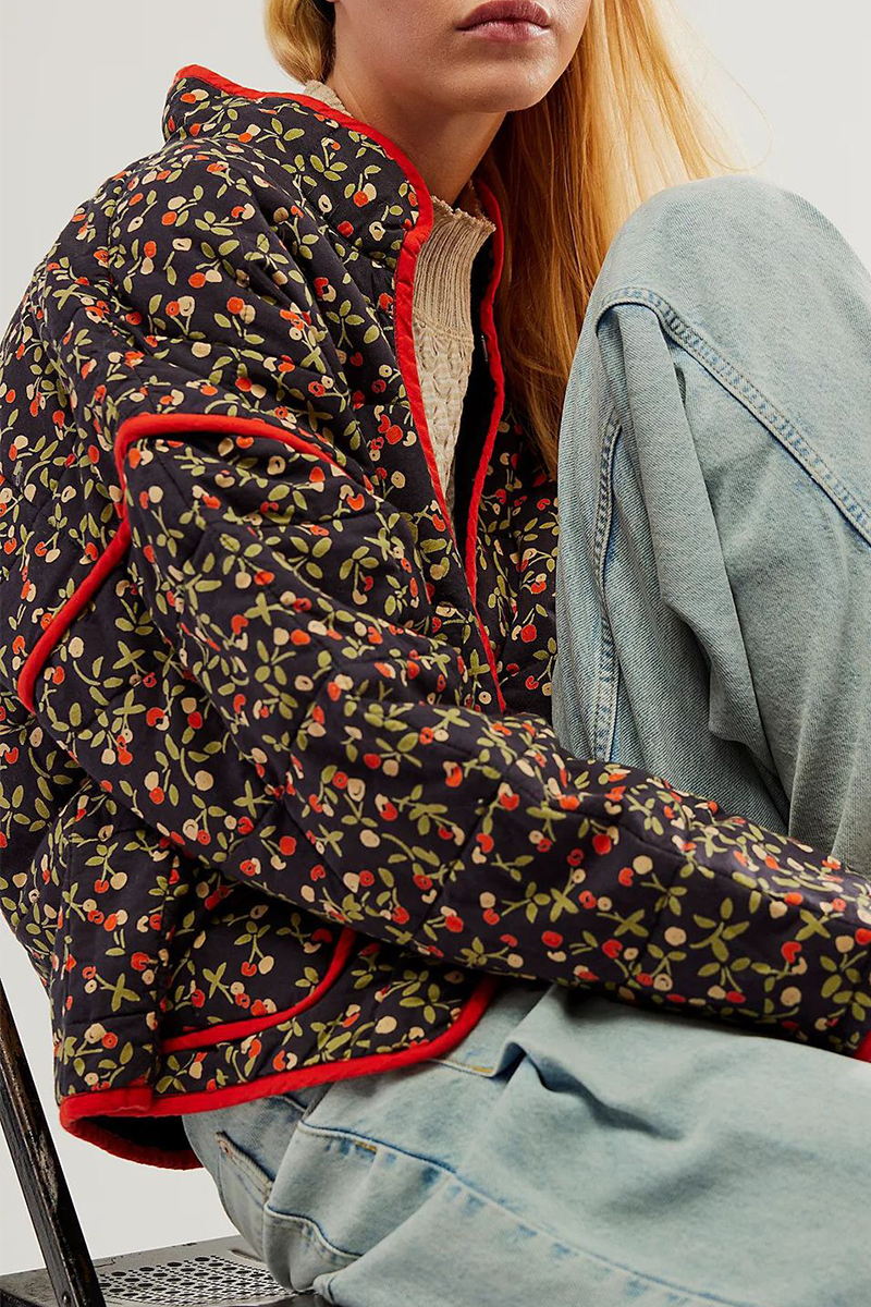 Clarisa | Fashionable and effortless winter garment