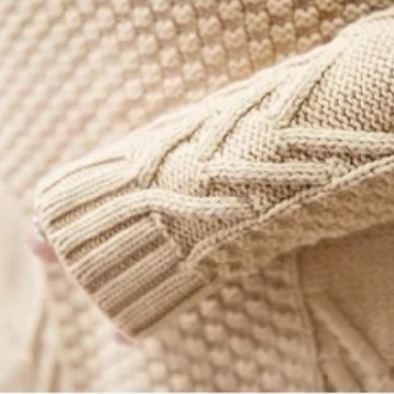 Yesenia | Elegant and versatile winter garment