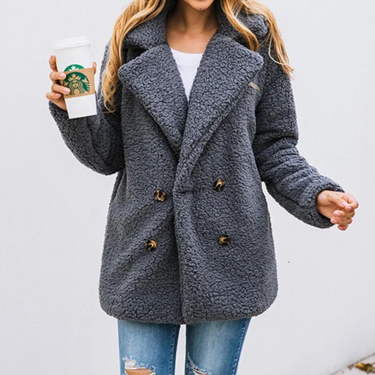 Delia | Chic and relaxed winter garment