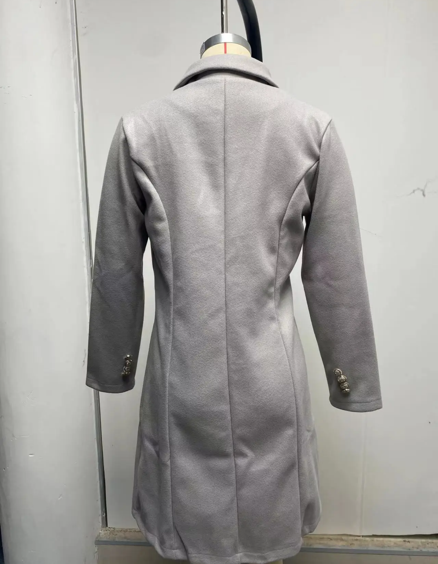 Hilda | Elegant and casual winter garment