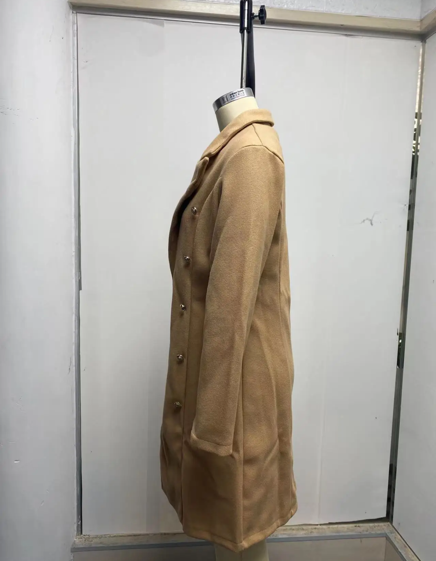 Hilda | Elegant and casual winter garment