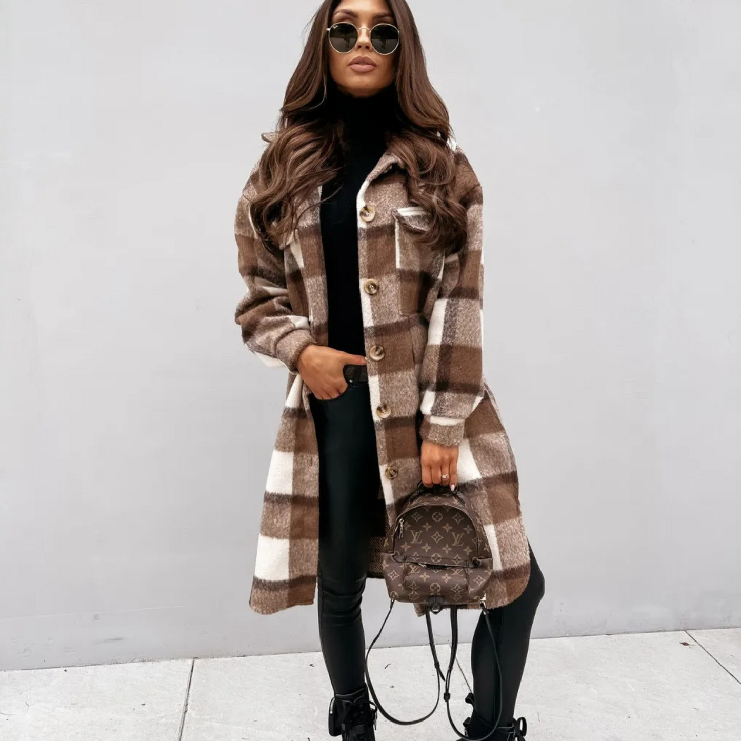 Linda | Trendy and elegant winter clothing item