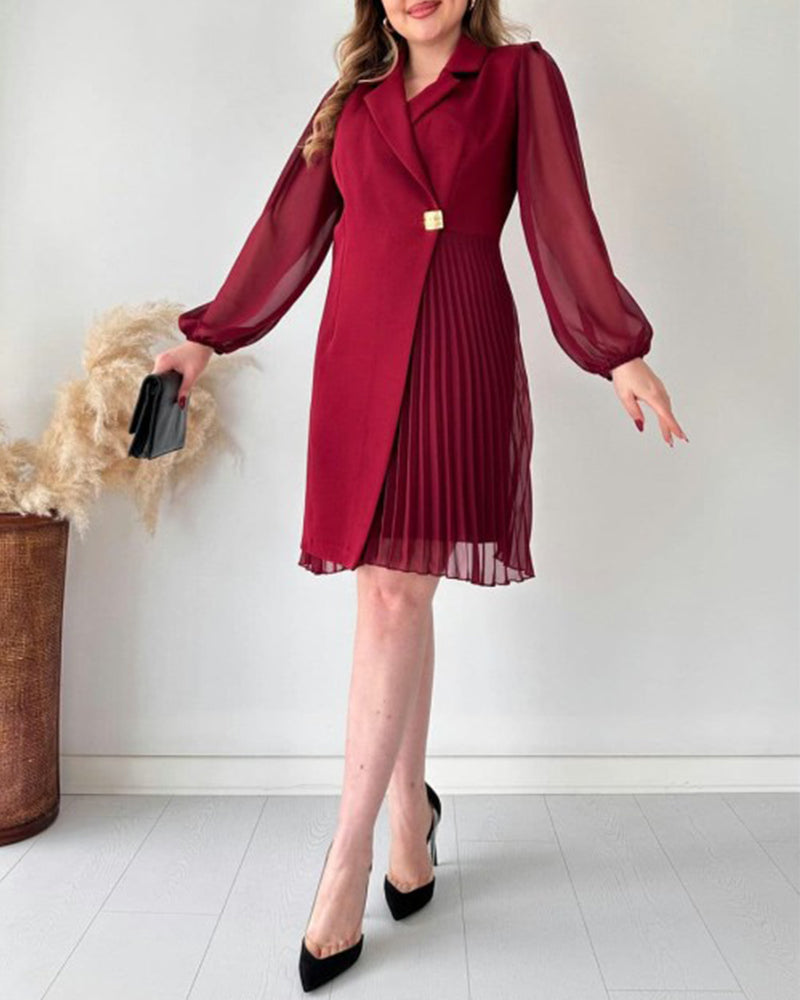 Karin | Dress with gold buckle