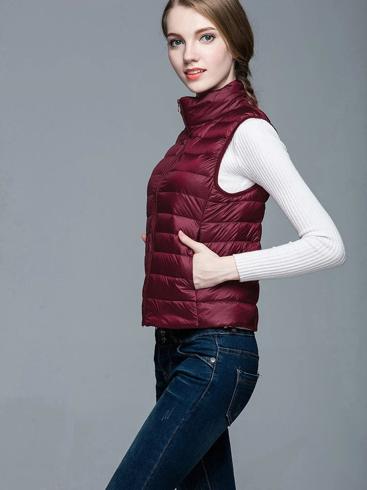 Jimena | Ultralight, sleeveless, elegant half jacket for women