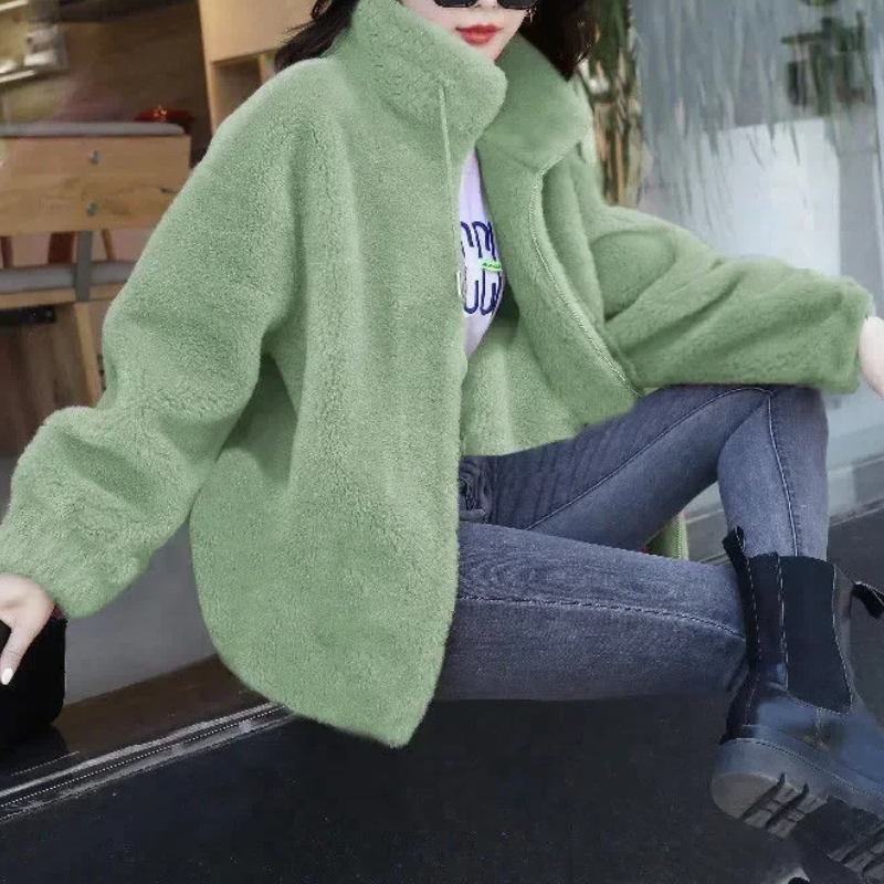 Aida | Modern and versatile winter garment
