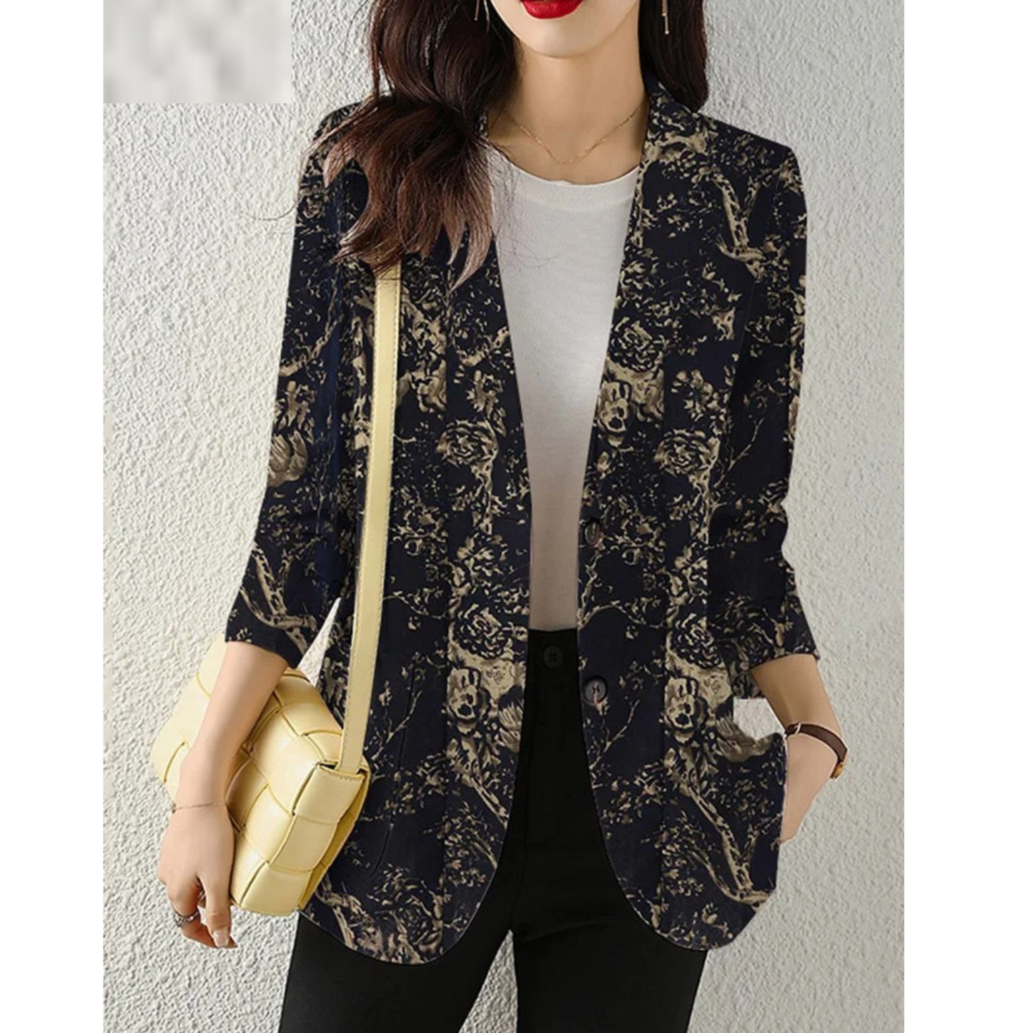 Antonia | Casual and effortless winter garment