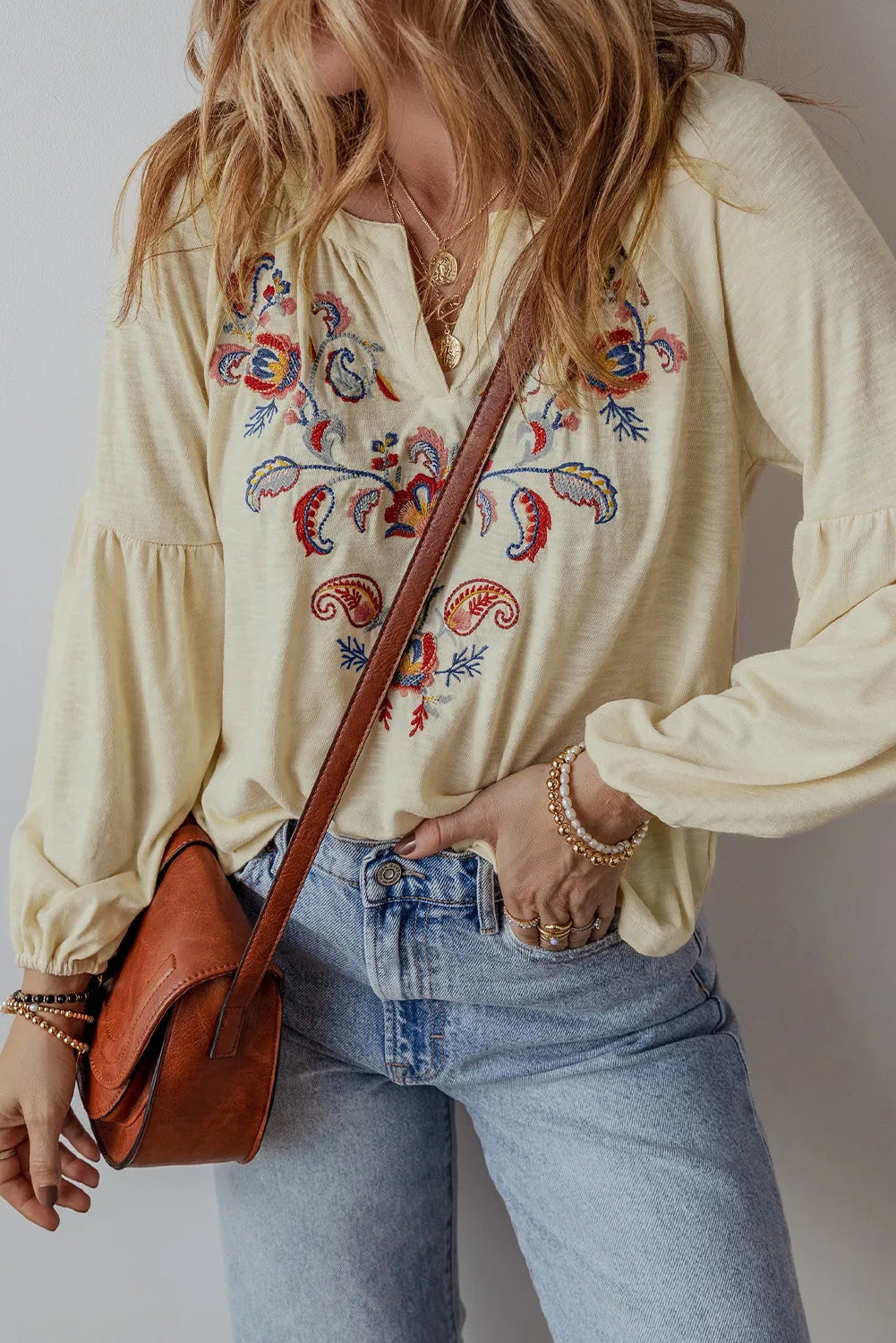 Leonie | Embroidered long sleeve blouse with notches