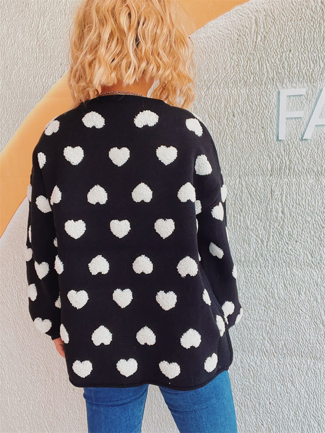 Melanie | Long-sleeved cardigan with heart buttons