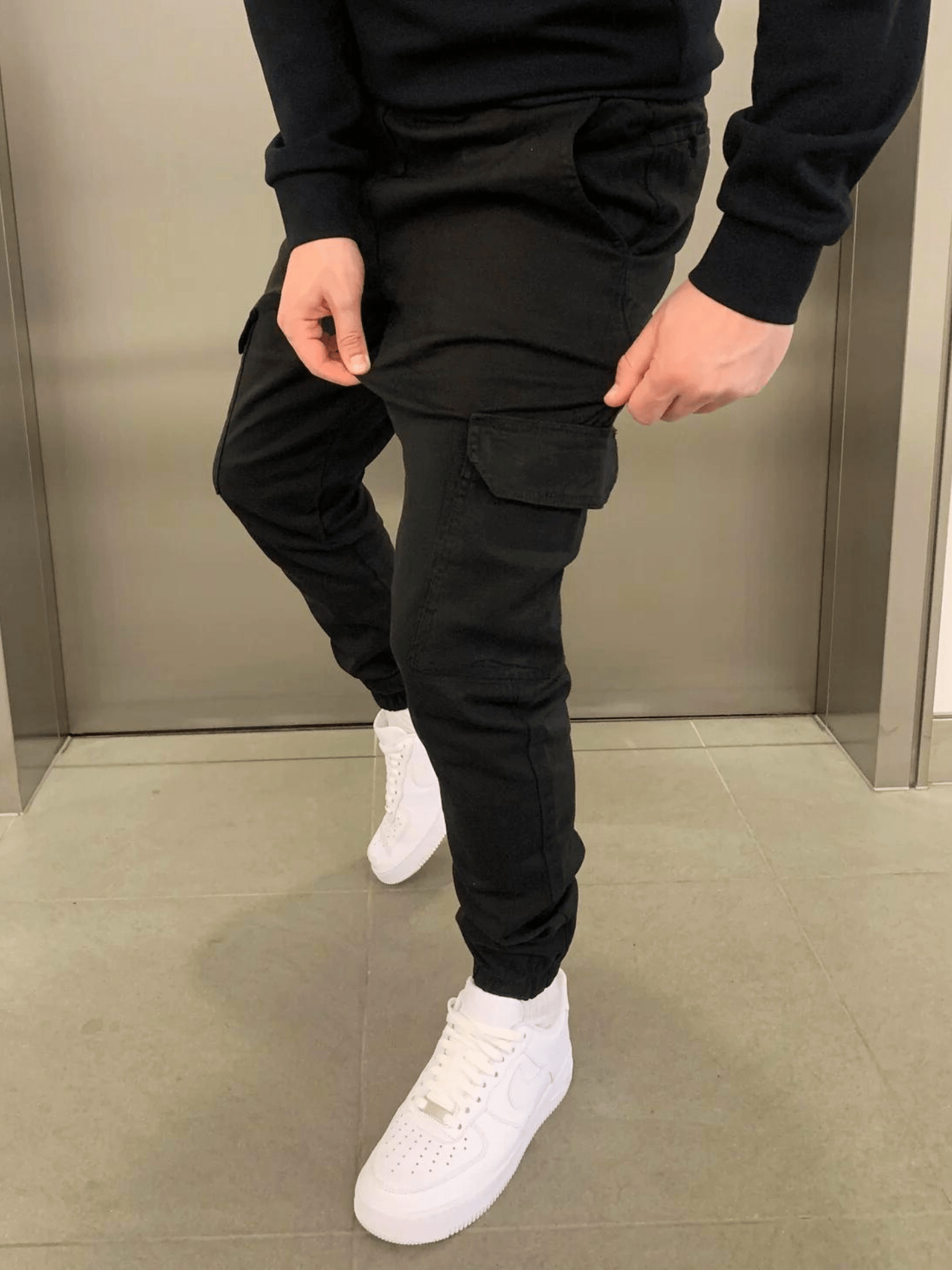 Men's Slim Cargo Jogger Pants with Adjustable Waist and Multiple Pockets