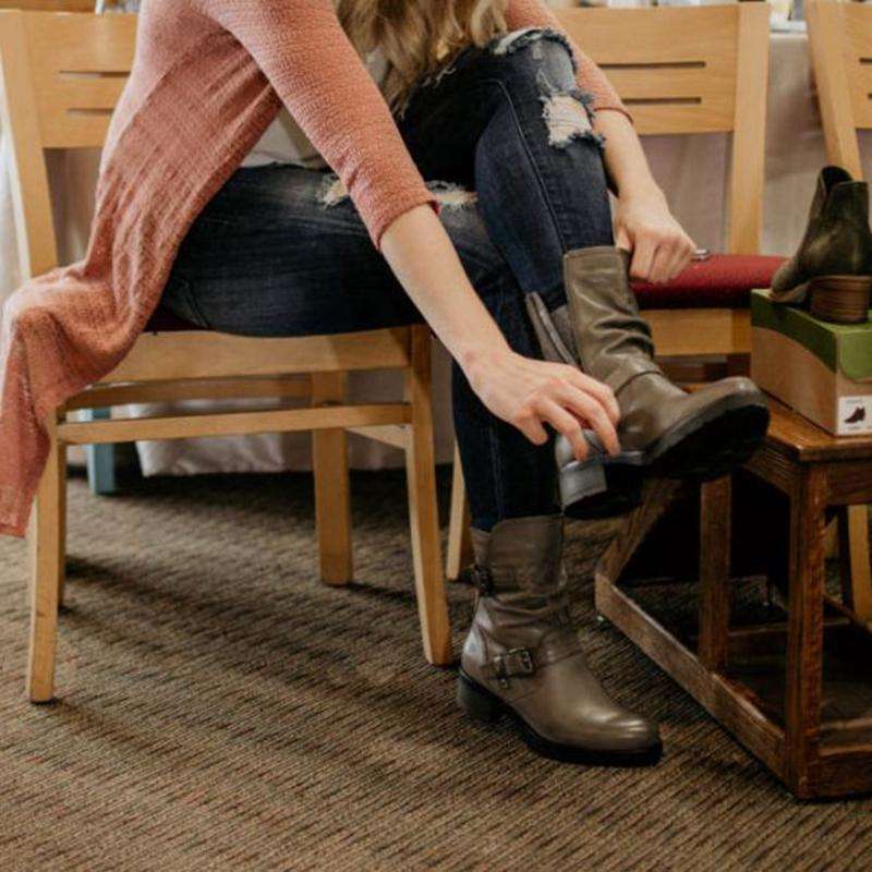 Alina | High quality orthopedic boots