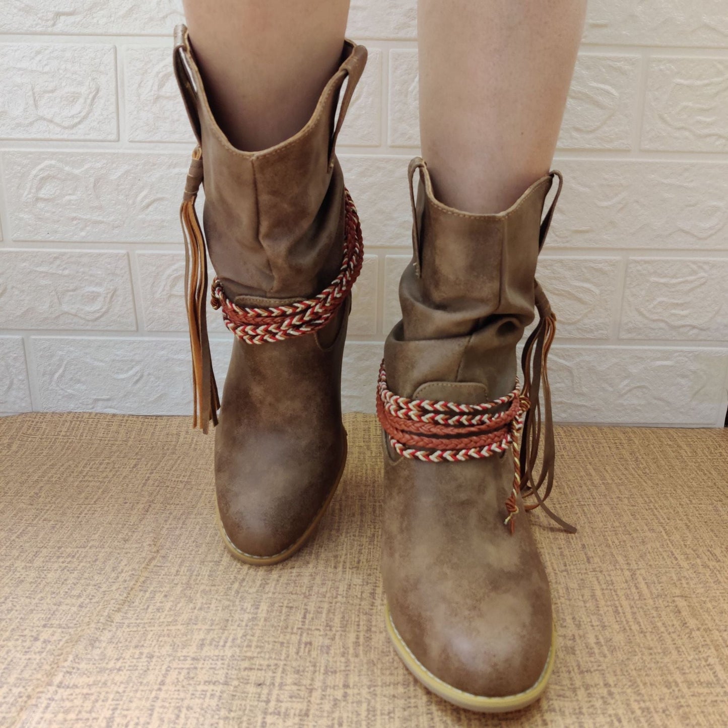 Alma | Sleek and supportive orthopedic boots