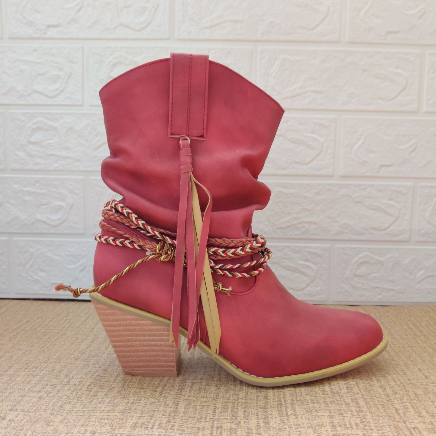 Alma | Sleek and supportive orthopedic boots
