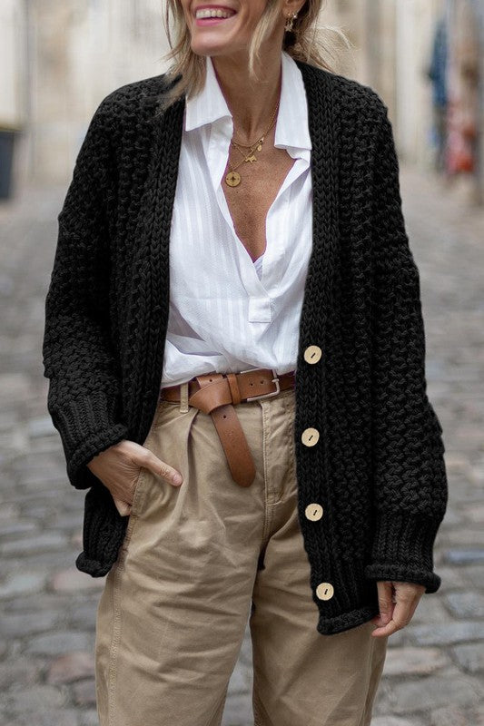 Yoselin | Simple and stylish winter cardigan