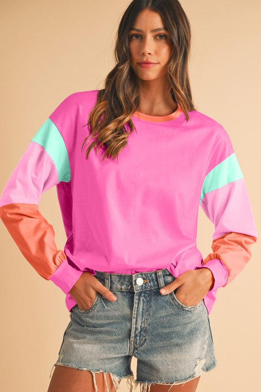 Adriana | Loose fit top with color block sleeves